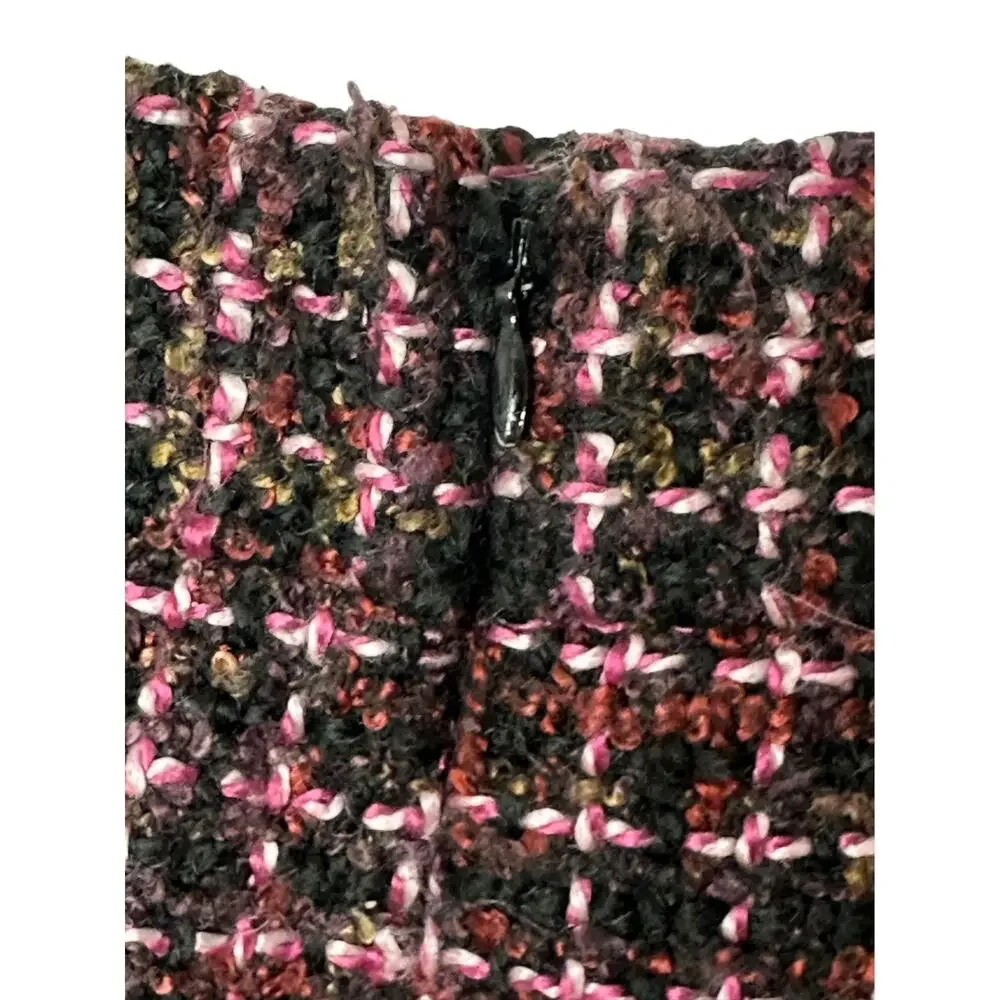 Elegant Tweed Skirt - Pink and Black - Picture 6 of 9